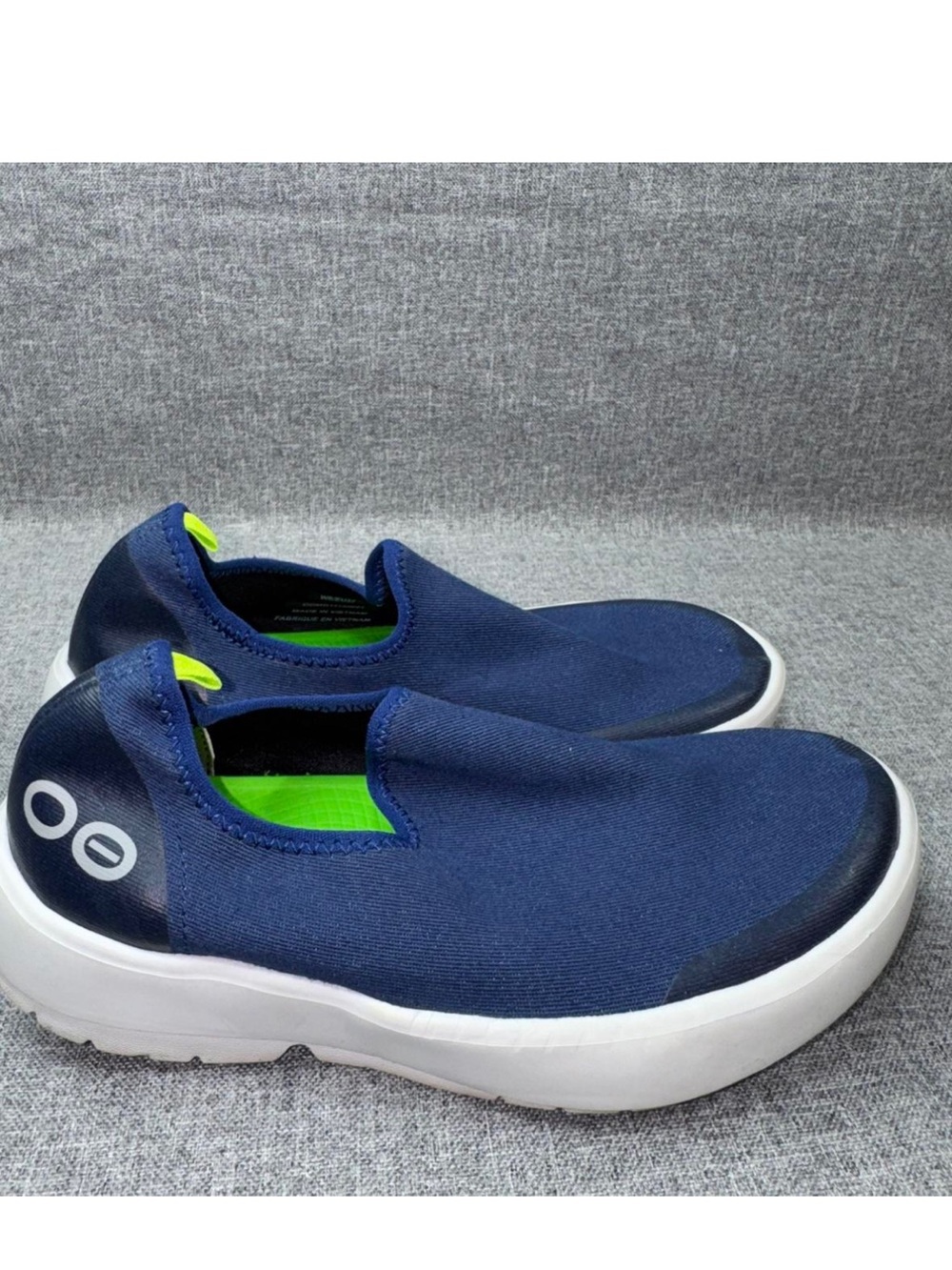 OOFOS Navy Slip-On Sneakers with Neon Green Insole W9
